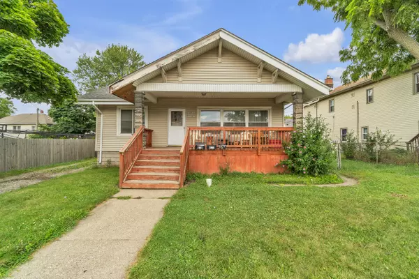 Trenton, MI 48183,418 Saint Joseph Street