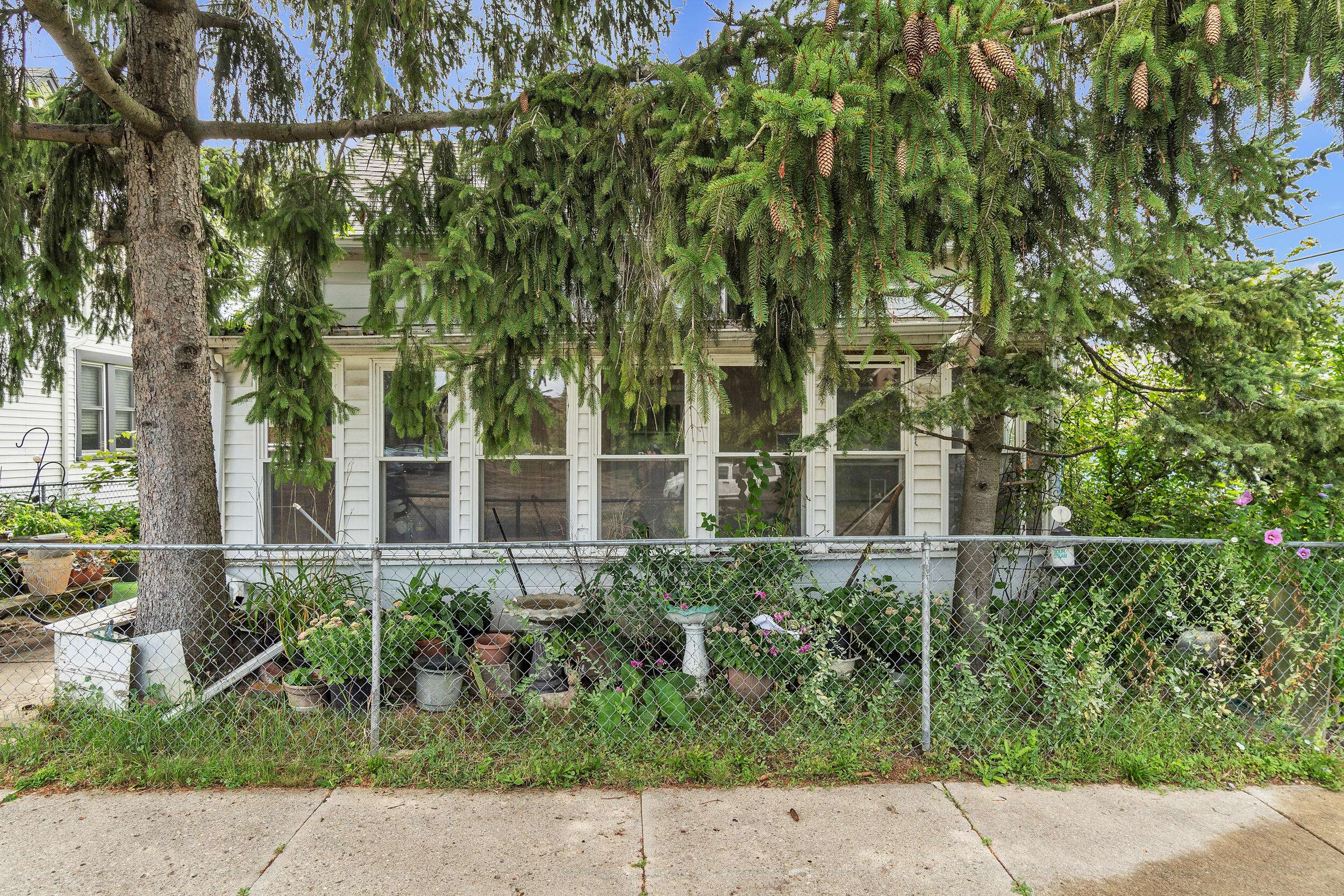 Trenton, MI 48183,2644 4th Street