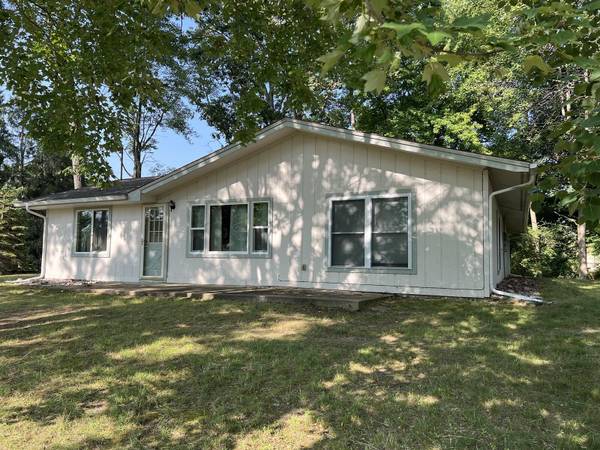 7808 W Royal, Canadian Lakes, MI 49346