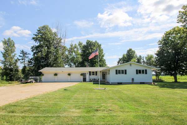 17139 Marcellus Road, Three Rivers, MI 49093