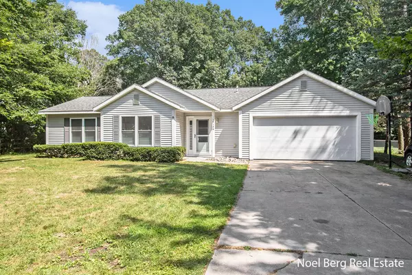 Spring Lake, MI 49456,19136 Pine Grove Court
