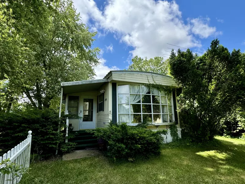 2310 Park Road, Eau Claire, MI 49111