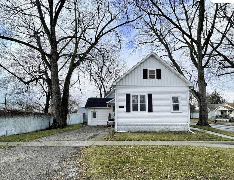 827 Elk Street, Port Huron, MI 48060