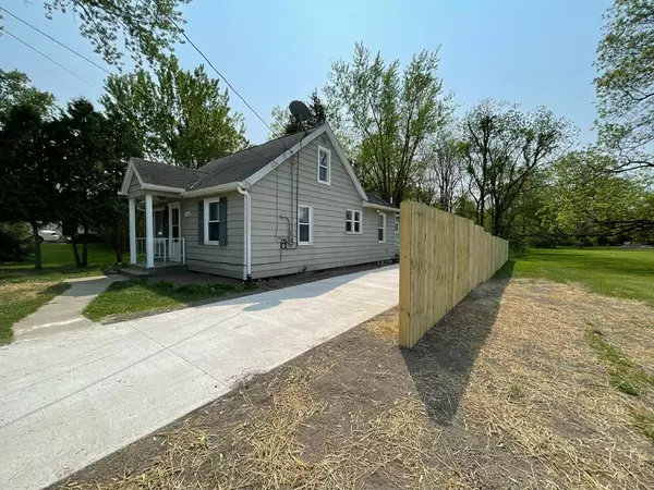 5138 Hughes Road, Lansing, MI 48911