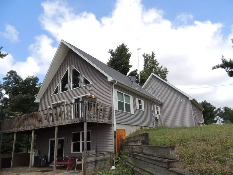 4796 Round Lake Drive, Fennville, MI 49408