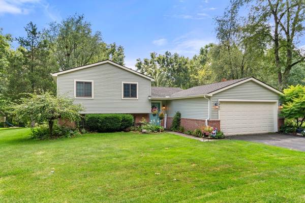 2960 Harding Street, Pinckney, MI 48169