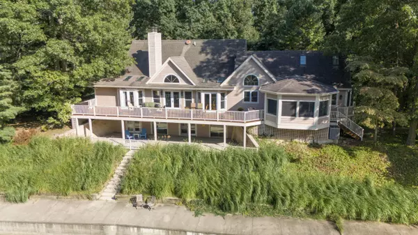 New Buffalo, MI 49117,24 Preserve Way