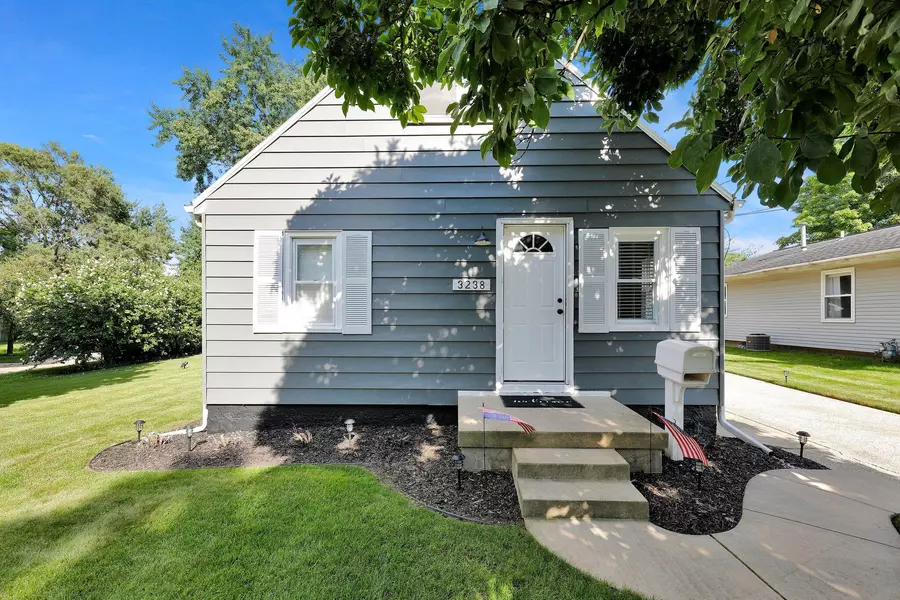 3238 Division SW Avenue, Grandville, MI 49418