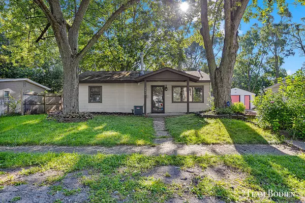 2406 Cimarron Drive, Kalamazoo, MI 49004