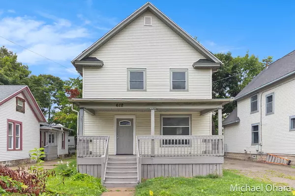 612 W Lapeer Street, Lansing, MI 48933