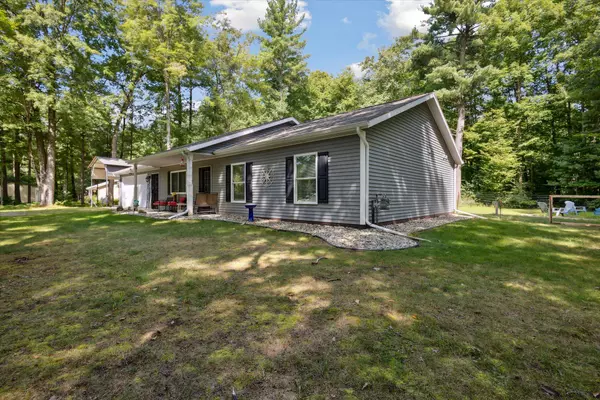 Howard City, MI 49329,9764 Blackhawk Trail