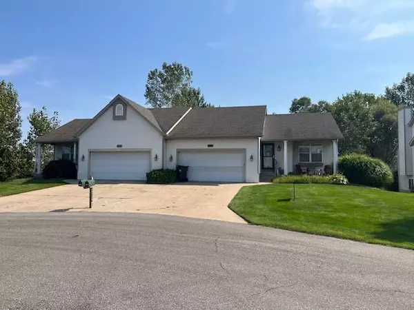 3590 Twin Oaks Lane, Holland, MI 49424