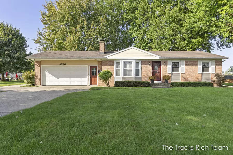 4736 Remembrance NW Road, Grand Rapids, MI 49534