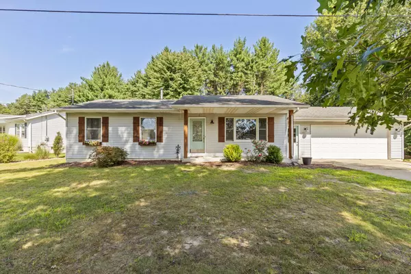 11928 Lakeridge Drive, Wayland, MI 49348