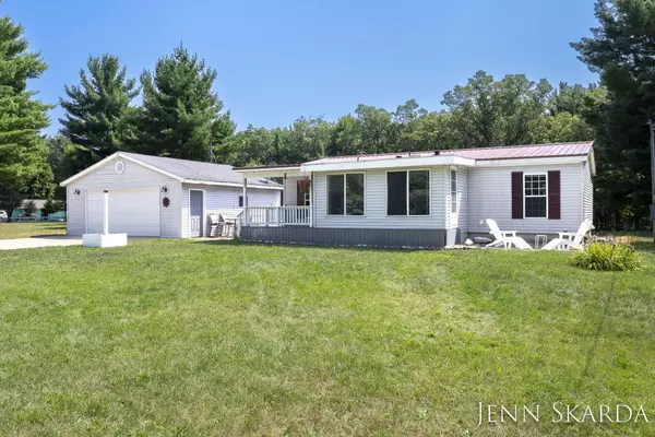 Newaygo, MI 49337,424 E Pine Ridge Trail