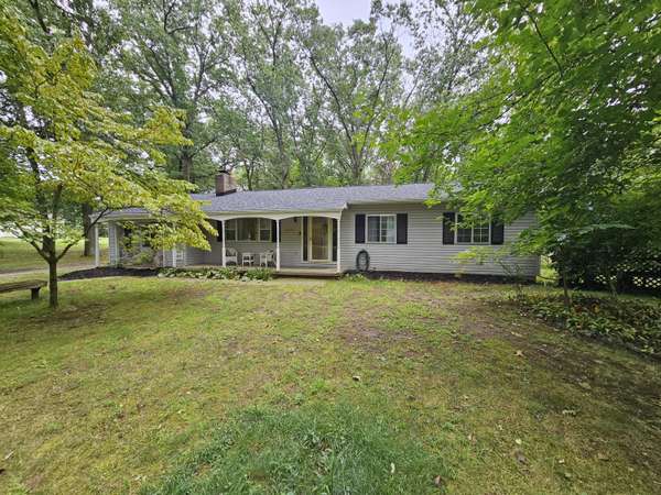 13195 Rainbow Drive, Gregory, MI 48137