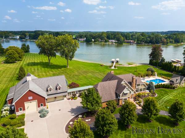 7340 Clearview Drive, Caledonia, MI 49316