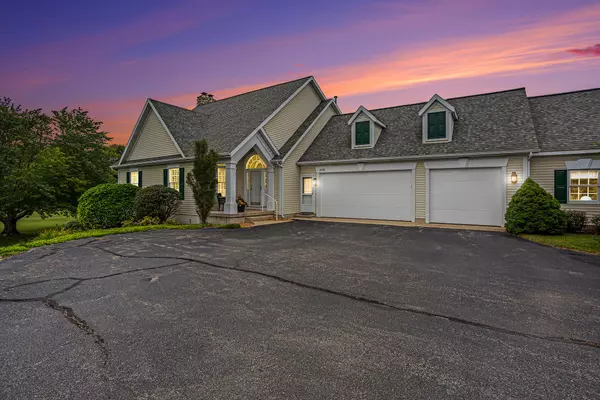 8096 Weatherwax Drive, Jenison, MI 49428