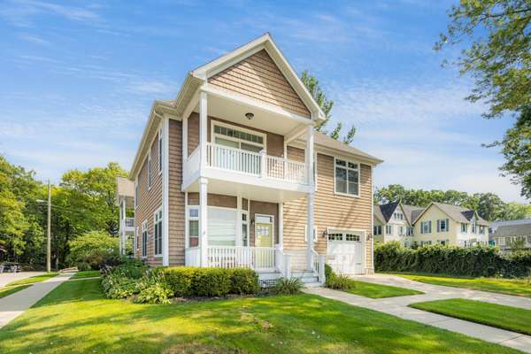 98 North Shore Drive #1, South Haven, MI 49090