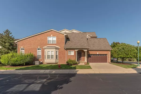 37621 Newburgh Park Circle, Livonia, MI 48152