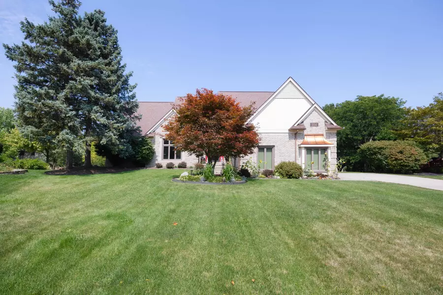 2134 Kennedy Drive, Rochester Hills, MI 48309