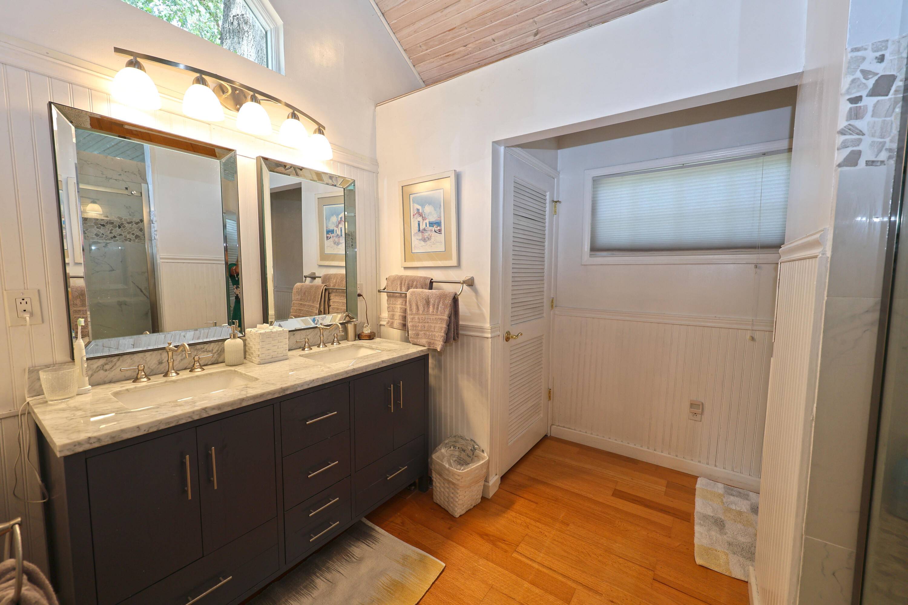 Dowagiac, MI 49047,93810 Lake Ct.