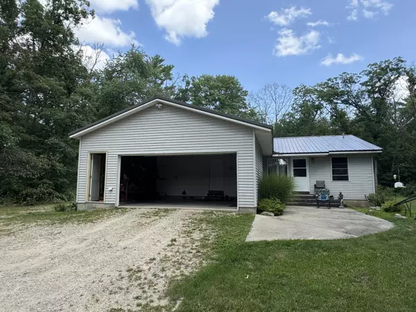 Newaygo, MI 49337,6474 Barberry Avenue