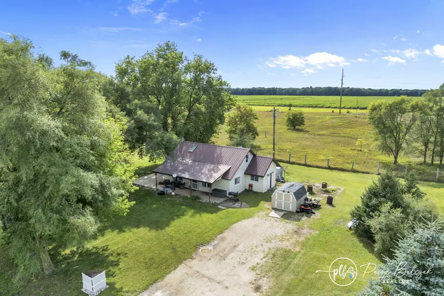 6587 80th Avenue, Mecosta, MI 49332