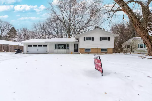 8237 Lovers Lane, Portage, MI 49002