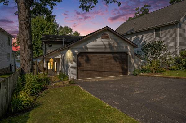 4476 Clifford Road, Brighton, MI 48116