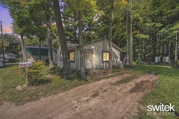 14194 Hicks Lake Drive, Evart, MI 49631