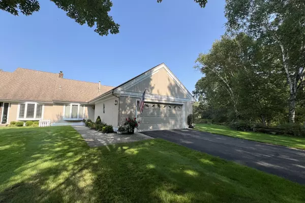 10580 Trapper Lane, Canadian Lakes, MI 49346