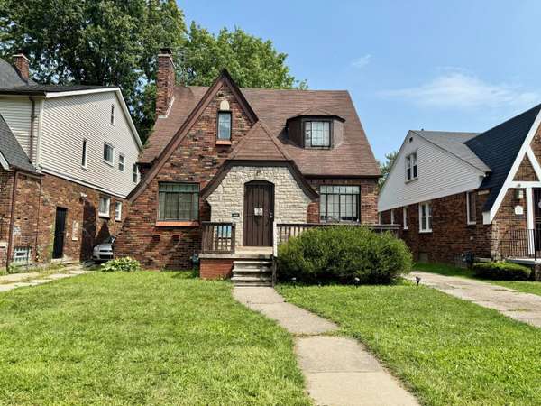 5530 Grayton Street, Detroit, MI 48224