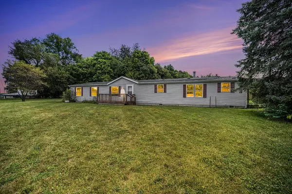 69743 Calvin Center Road, Cassopolis, MI 49031