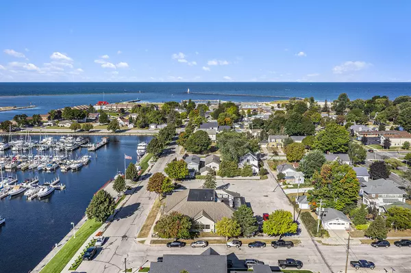 Ludington, MI 49431,502 W Loomis #Lot 10, Bk 49