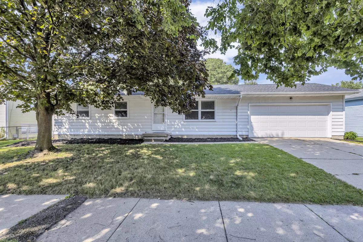 Lansing, MI 48911,328 Village Drive