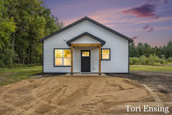 1881 S Derby Road, Sidney, MI 48885