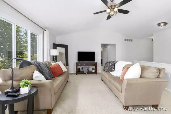 Hudsonville, MI 49426,2005 Waler Drive