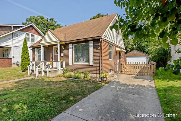 706 Harlan NE Avenue, Grand Rapids, MI 49503