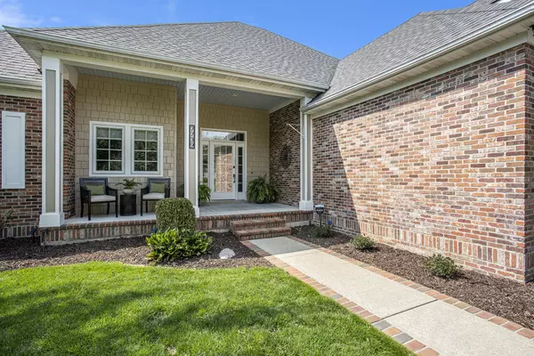 Hudsonville, MI 49426,7739 Hidden Lake Drive