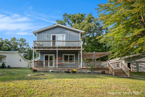 5303 Stray Drive, Newaygo, MI 49337