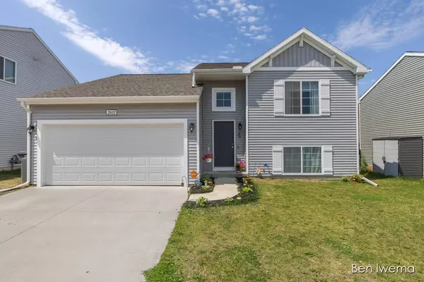 2637 Sage Wing Drive, Kentwood, MI 49508