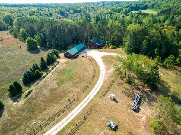 2858 E 1 Mile Road, White Cloud, MI 49349