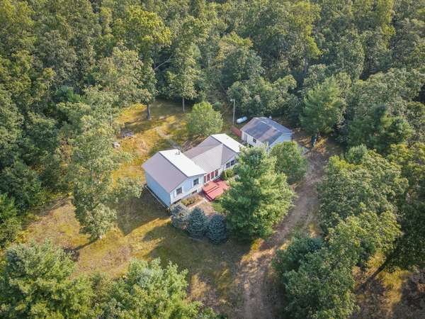 8154 S 116th Avenue, Rothbury, MI 49452