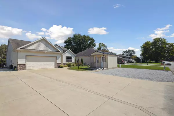 Edwardsburg, MI 49112,68397 George Smith Court