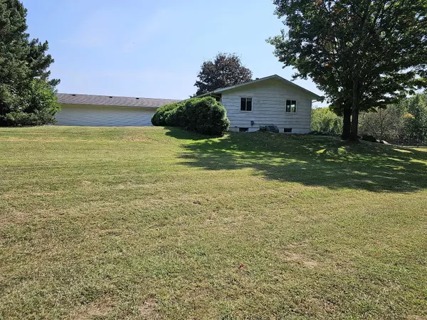 Jonesville, MI 49250,2251 E Litchfield Road