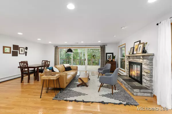 Ada, MI 49301,1909 Parnell SE Avenue