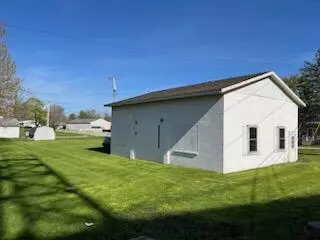 208 S Hudson SE Street, Lowell, MI 49331