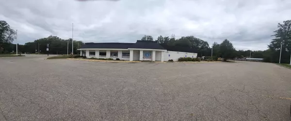 Spring Lake, MI 49456,15549 Cleveland Street