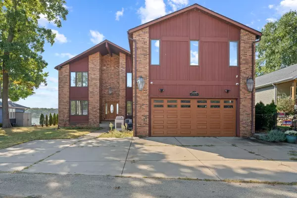 Edwardsburg, MI 49112,23299 Lakeview Drive